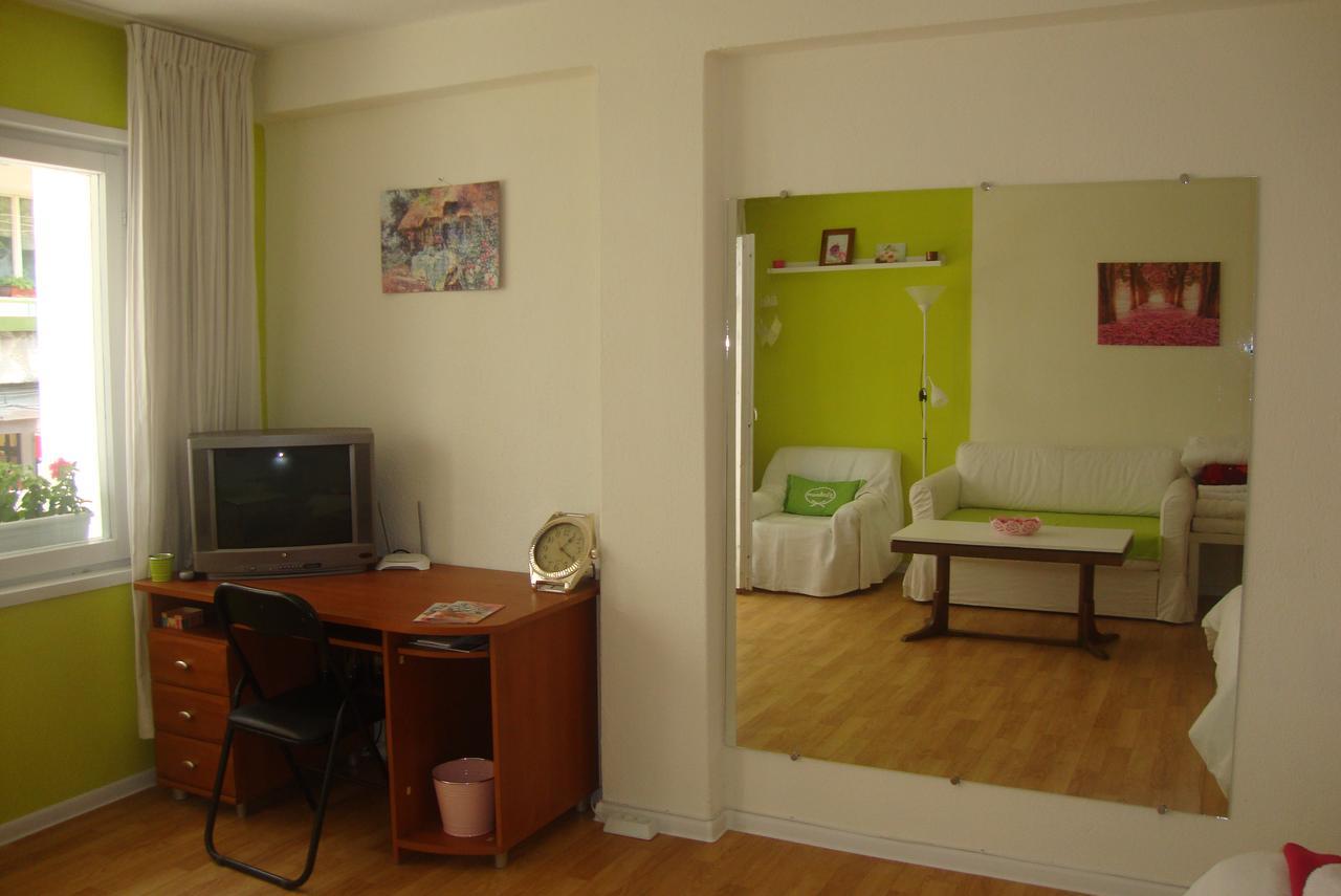 Guest Rooms Colours Kazanlŭk المظهر الخارجي الصورة